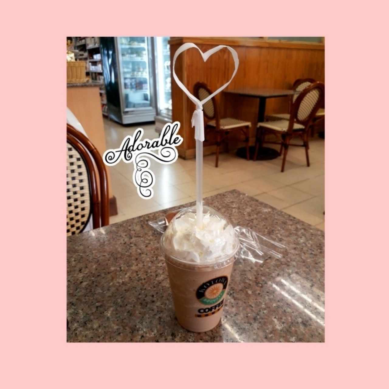 frappe de cafe(decorado por colaborador)