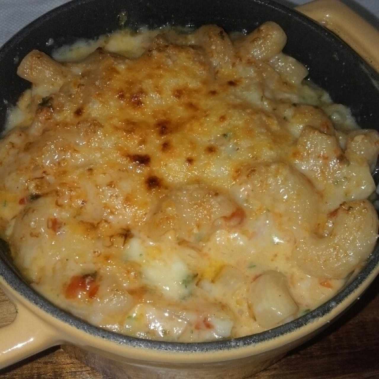 Big treats - Lobster mac & cheese