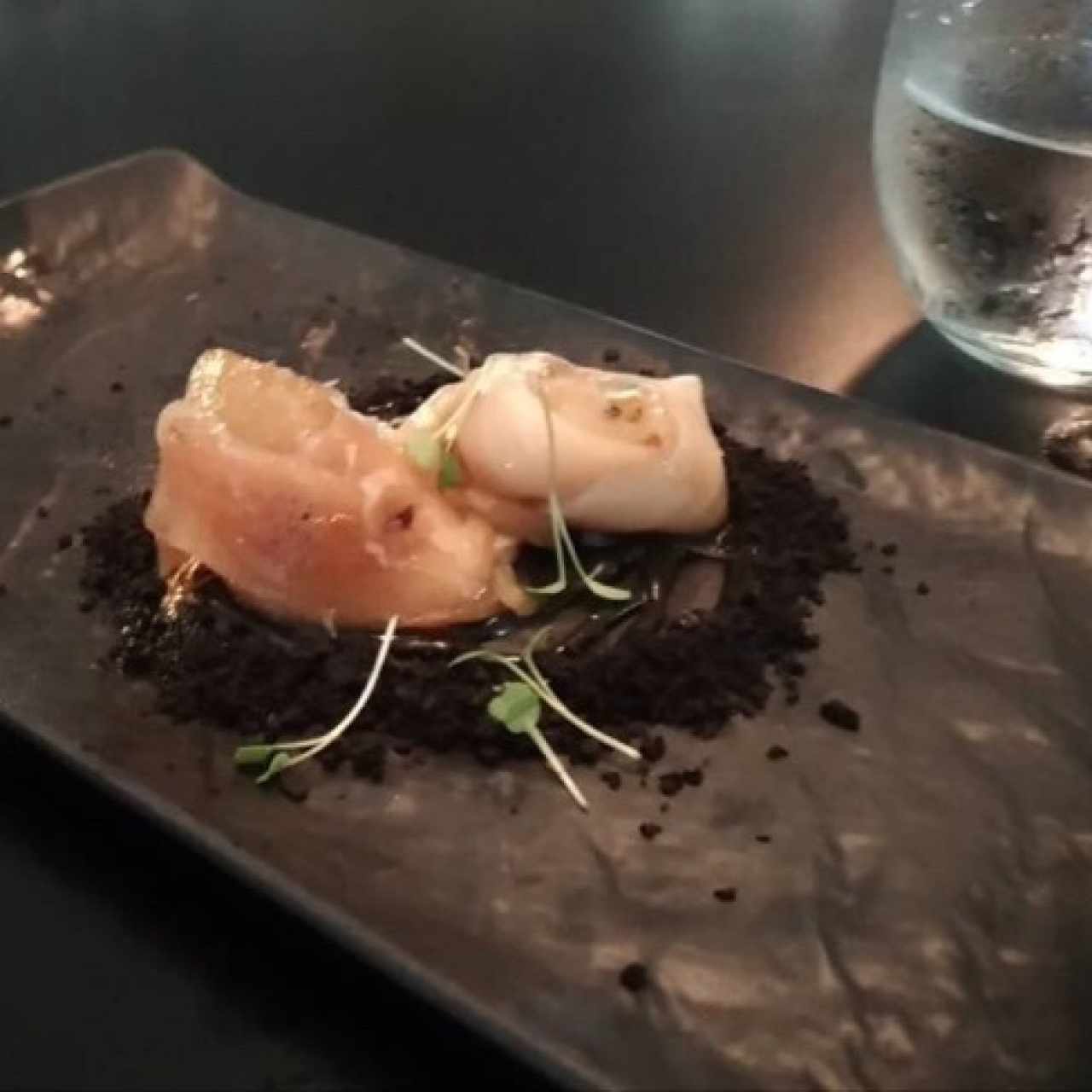 Tiradito de white tuna ahumado