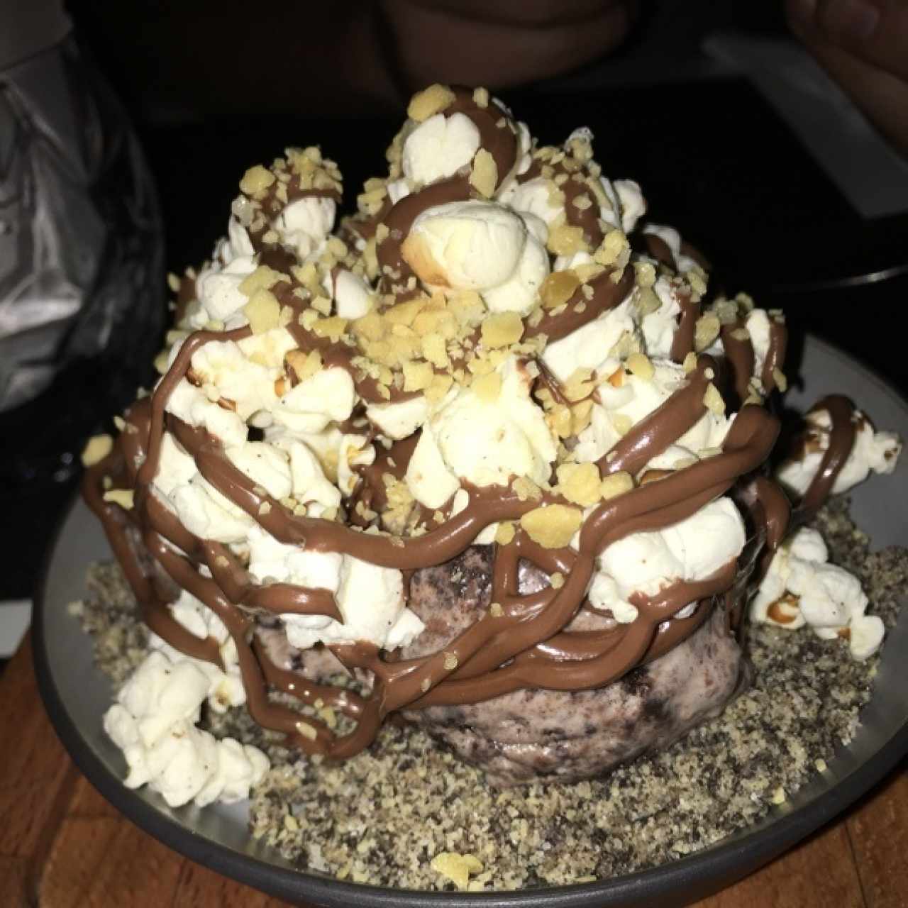 Helado de otro con nutella y popcorn 