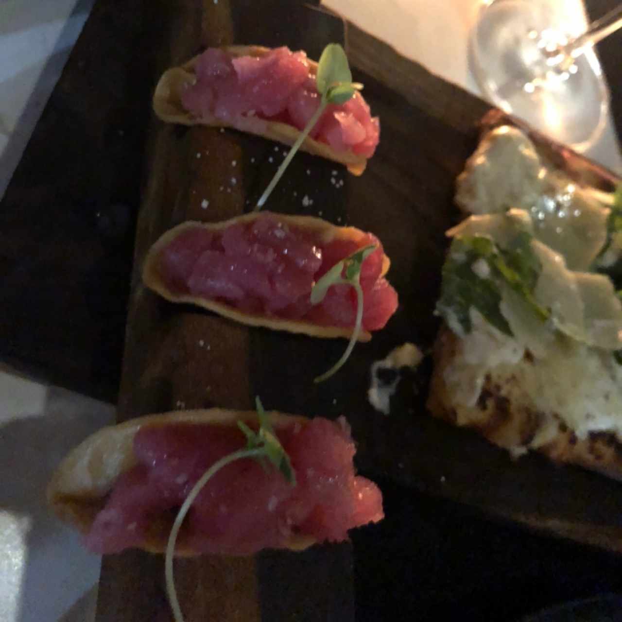 Atun tacos