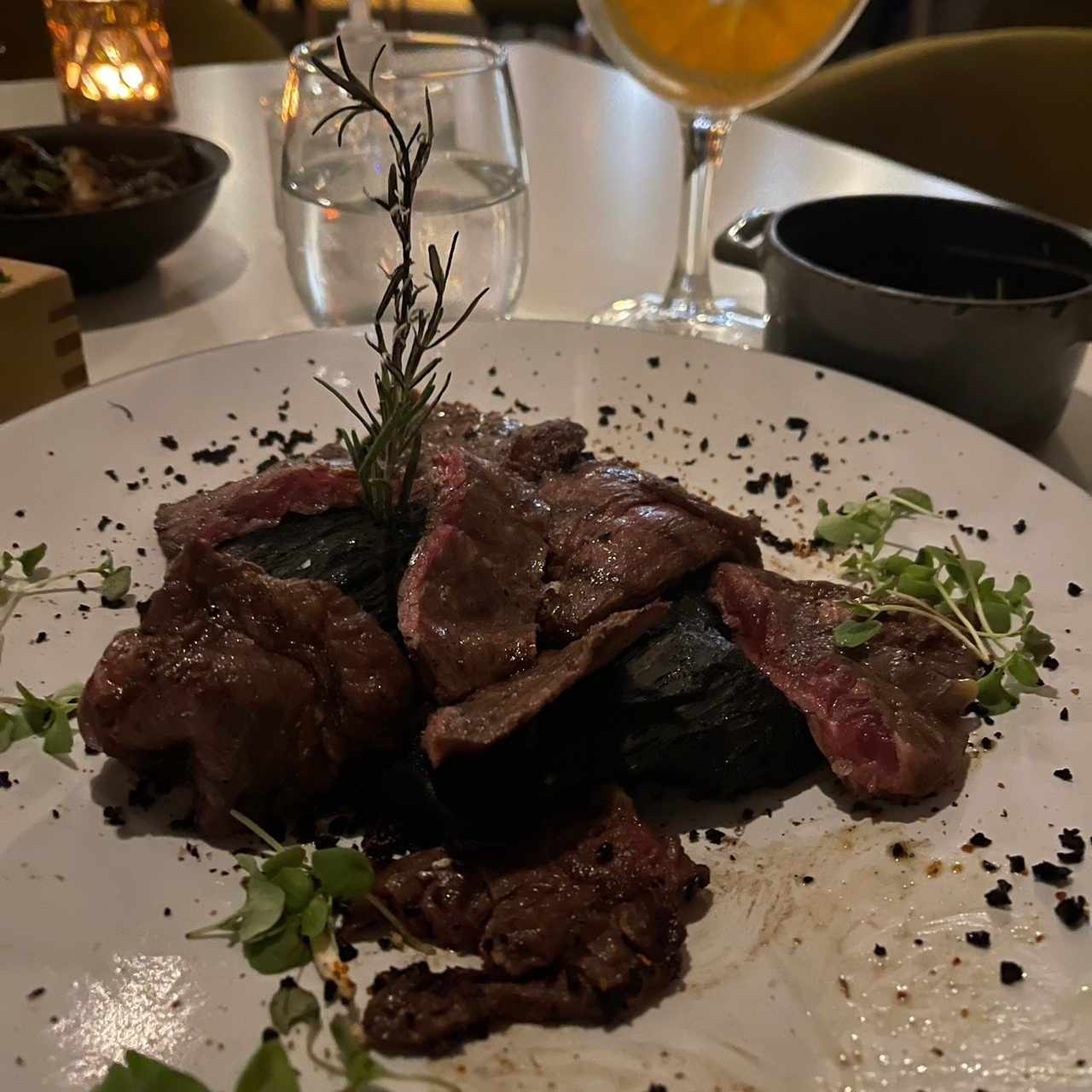 Ribeye acompañado de Risotto Caccio e Pepe