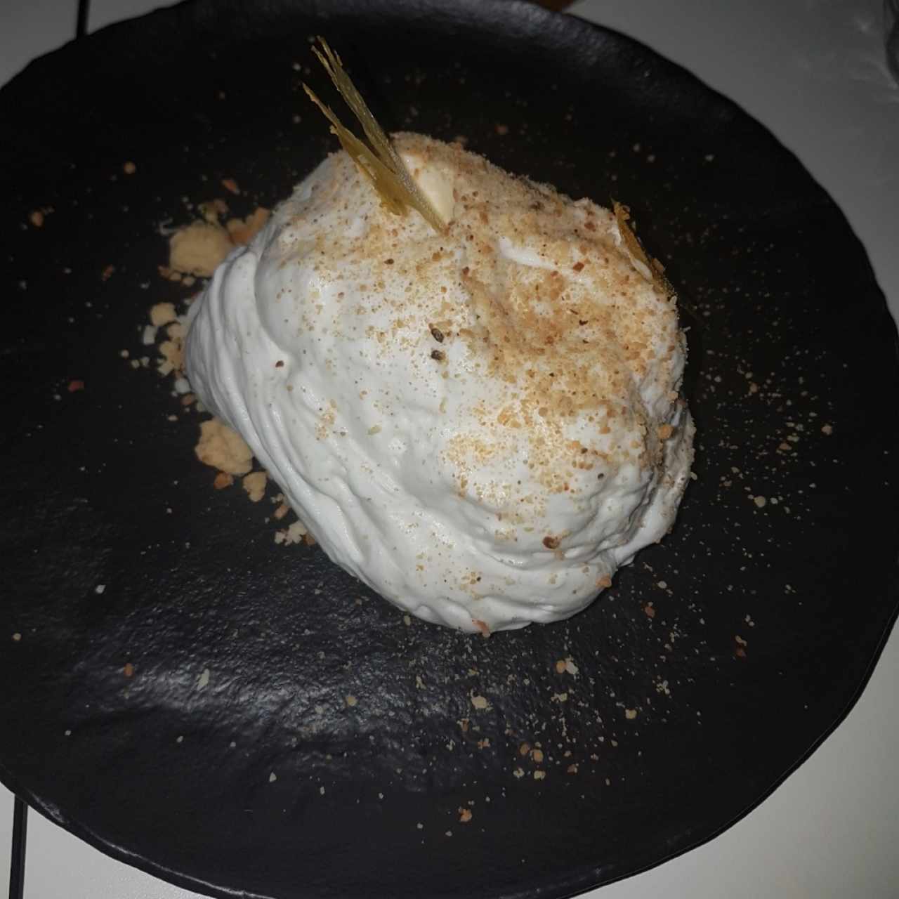 postre de piña con helado