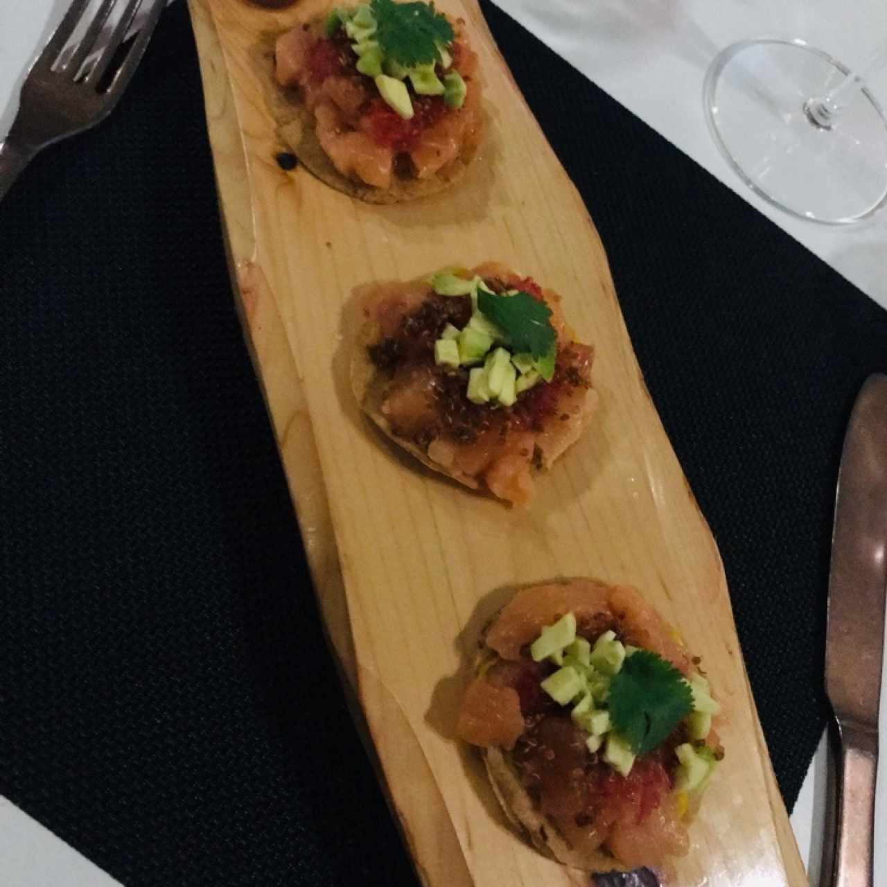 tostadas de salmon