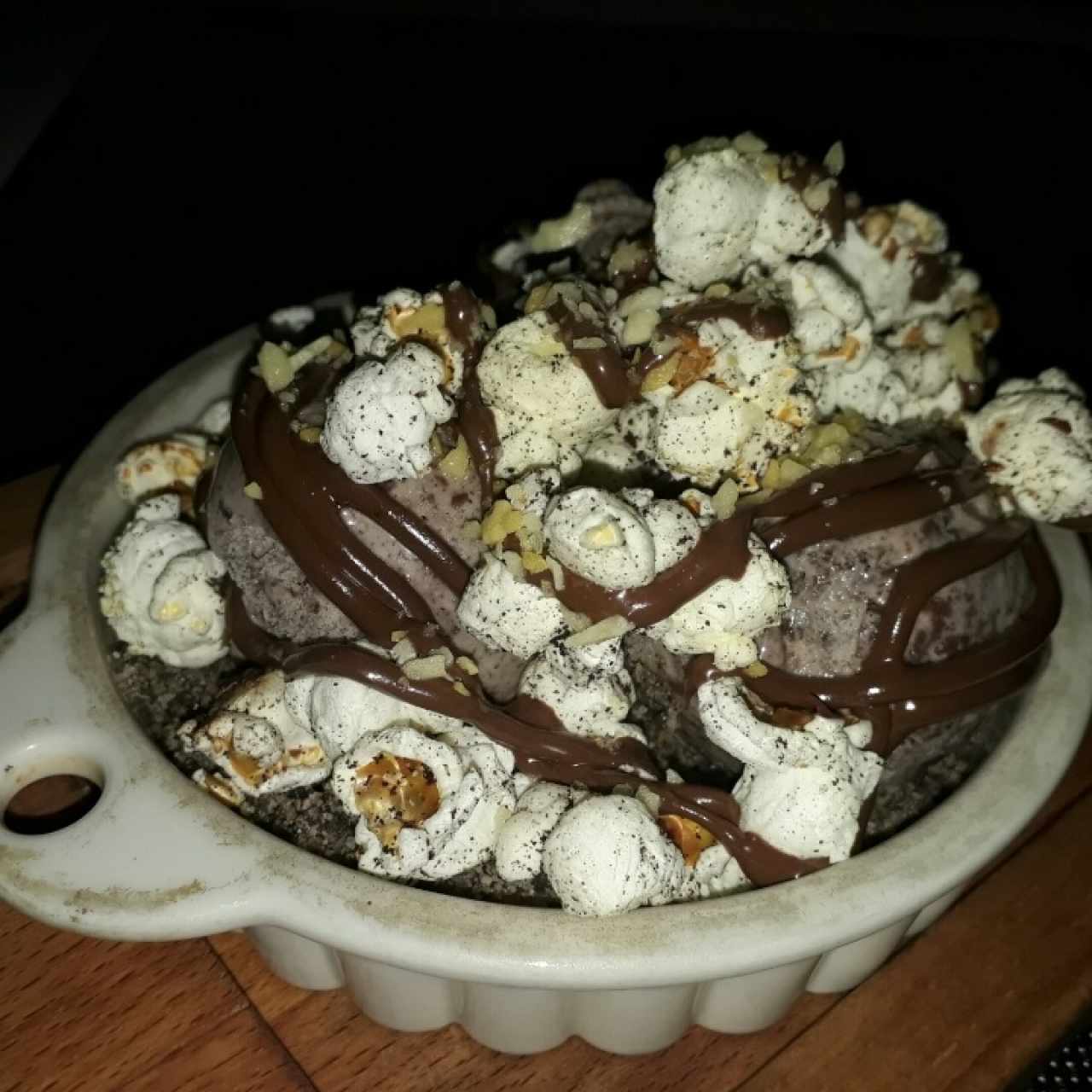 postre helado de oreo nutella y pop corn