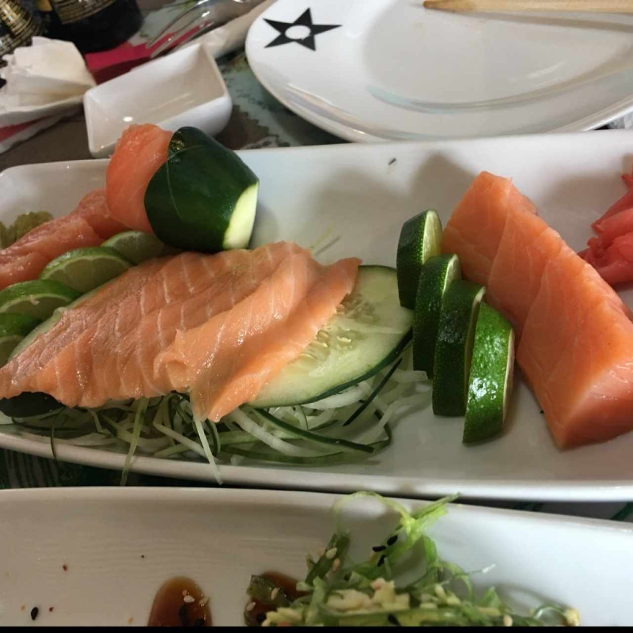 Deliciosos sashimis - Sashimi salmón fresco