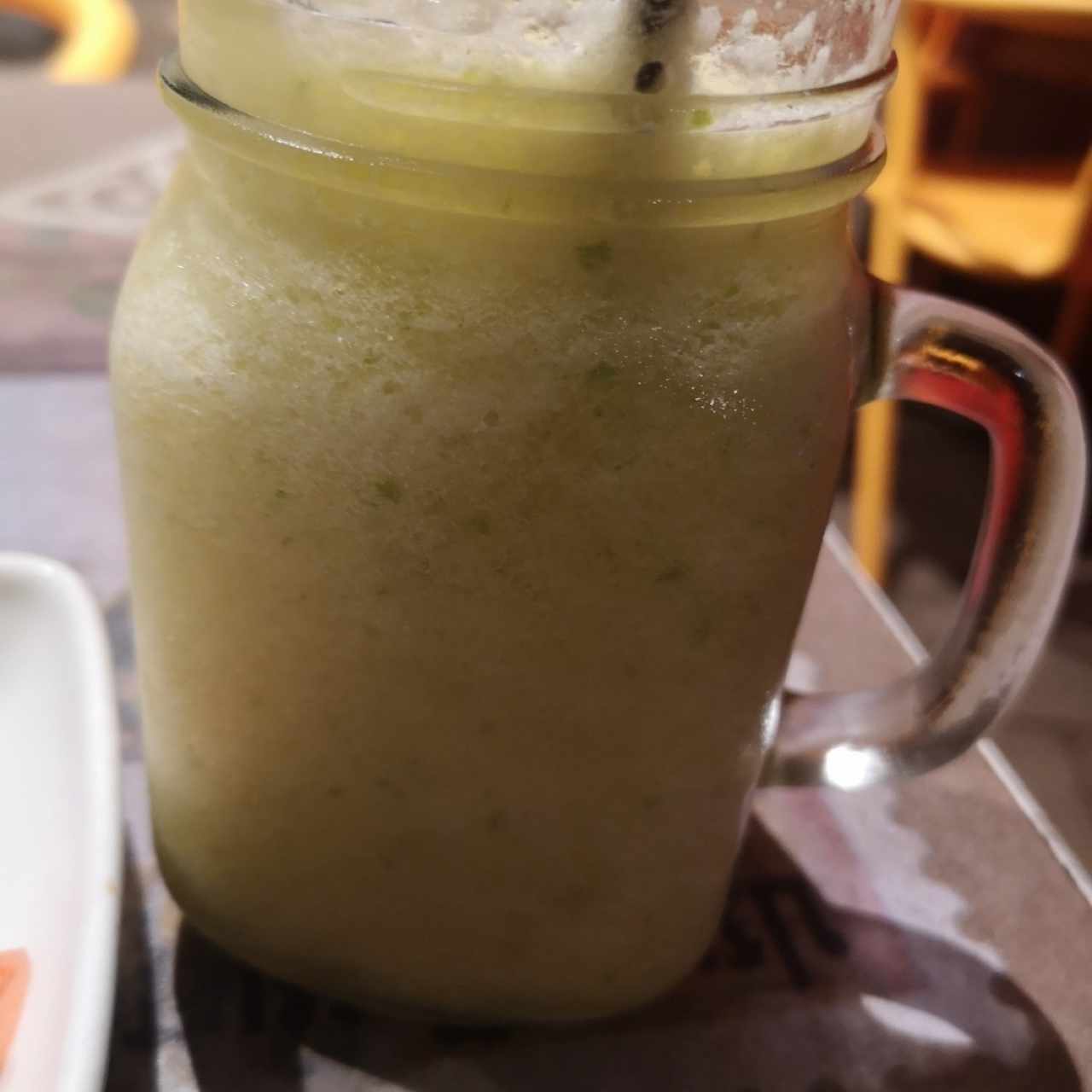 Jugo de manzana verde, piña y jengibre