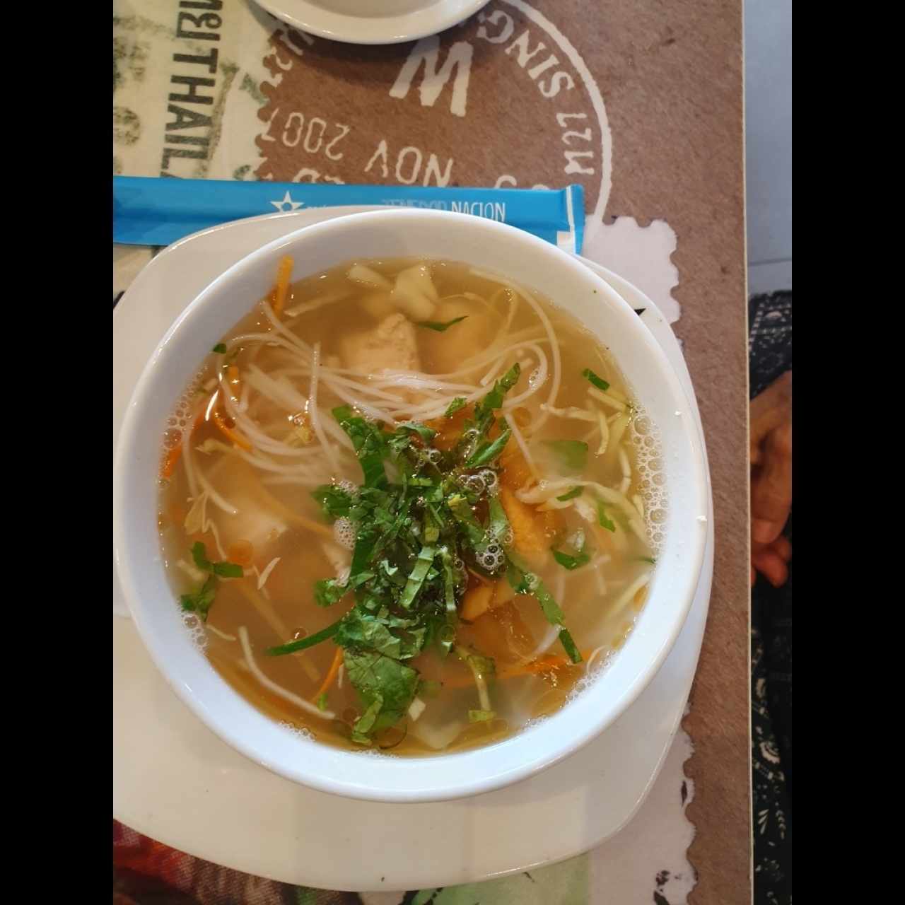 Sopa de pollo