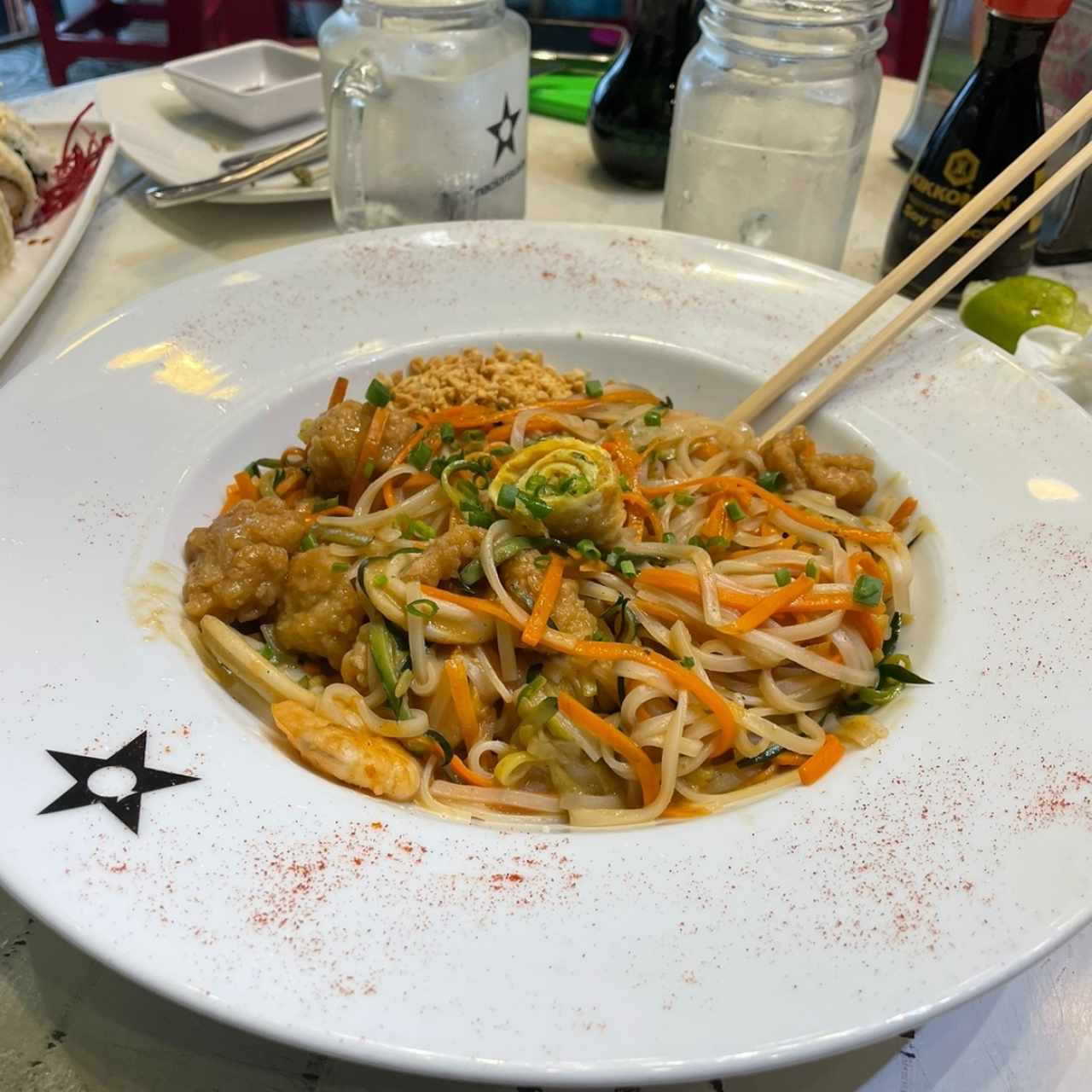 pad thai de mariscos 