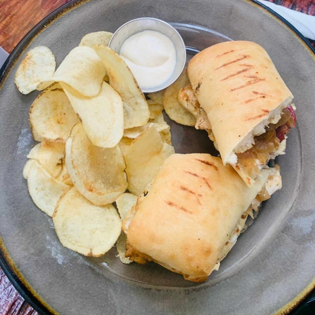 Emparedado de Pollo Prensado