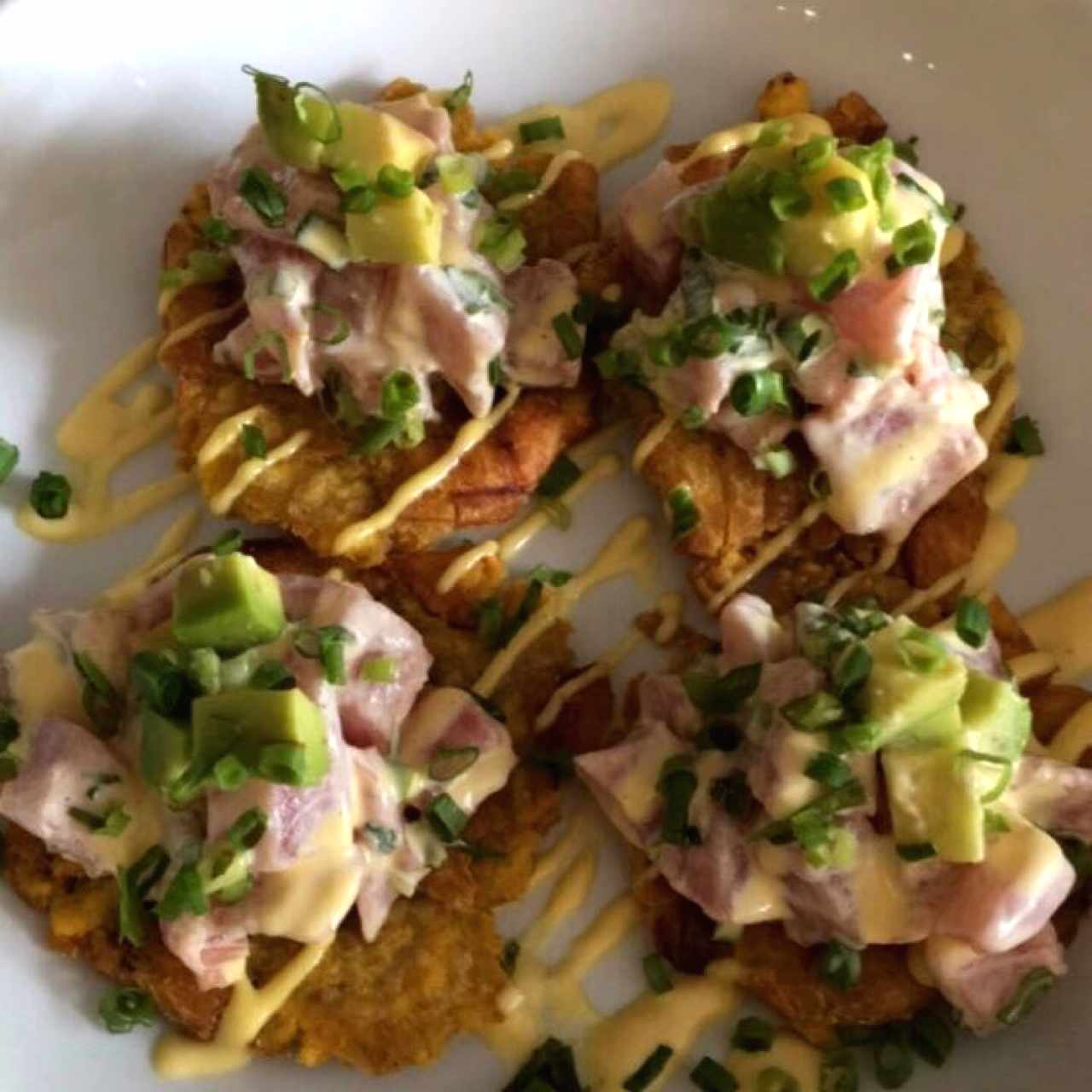 Patacones con Tartar de Atún