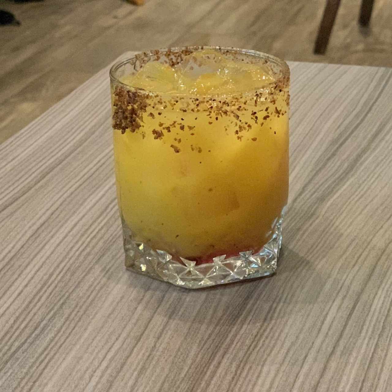 Coctel Maracuya y mezcal 