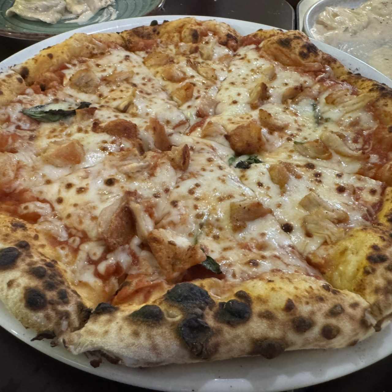Pizza con pollo