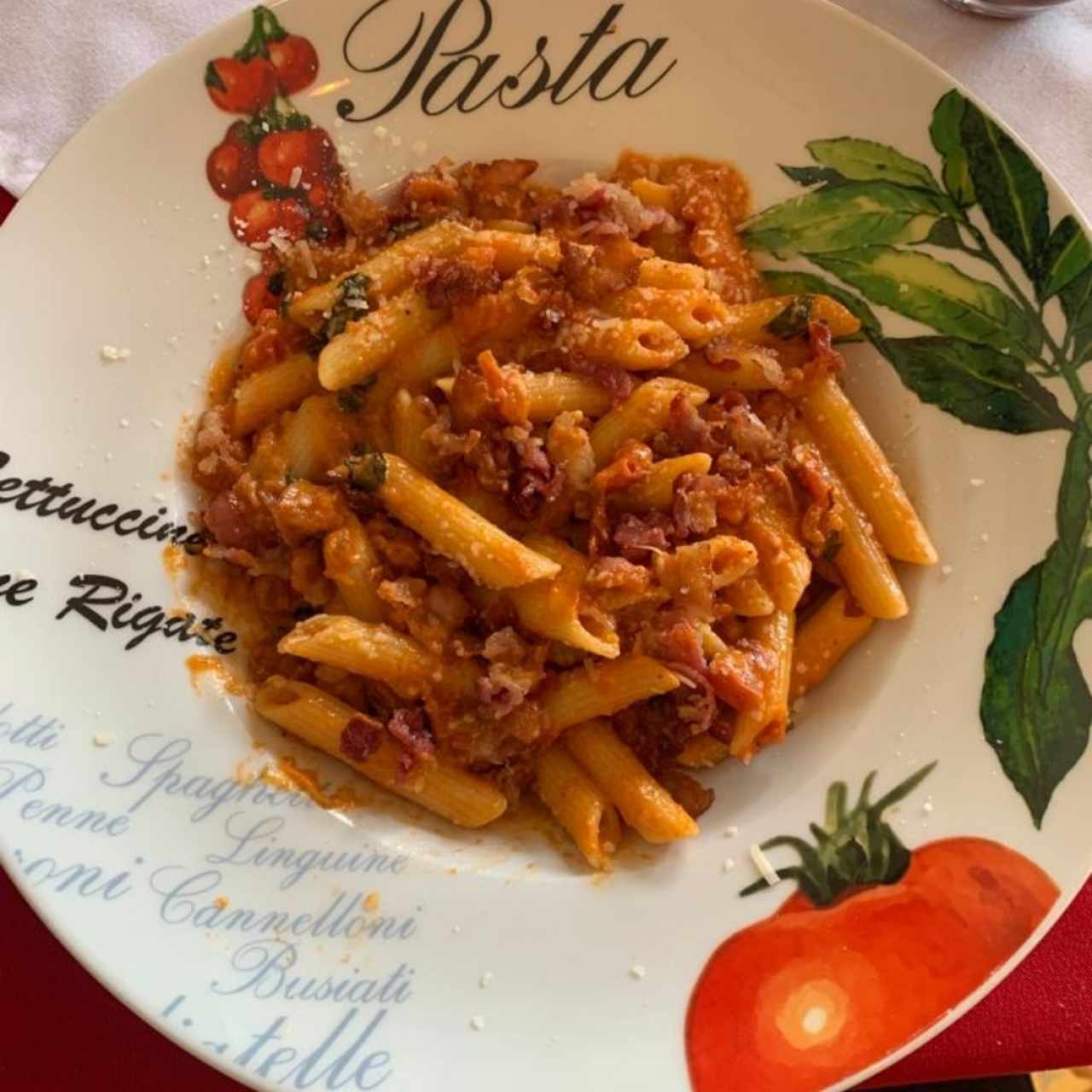 Spaguetti All'Amatriciana Rosa