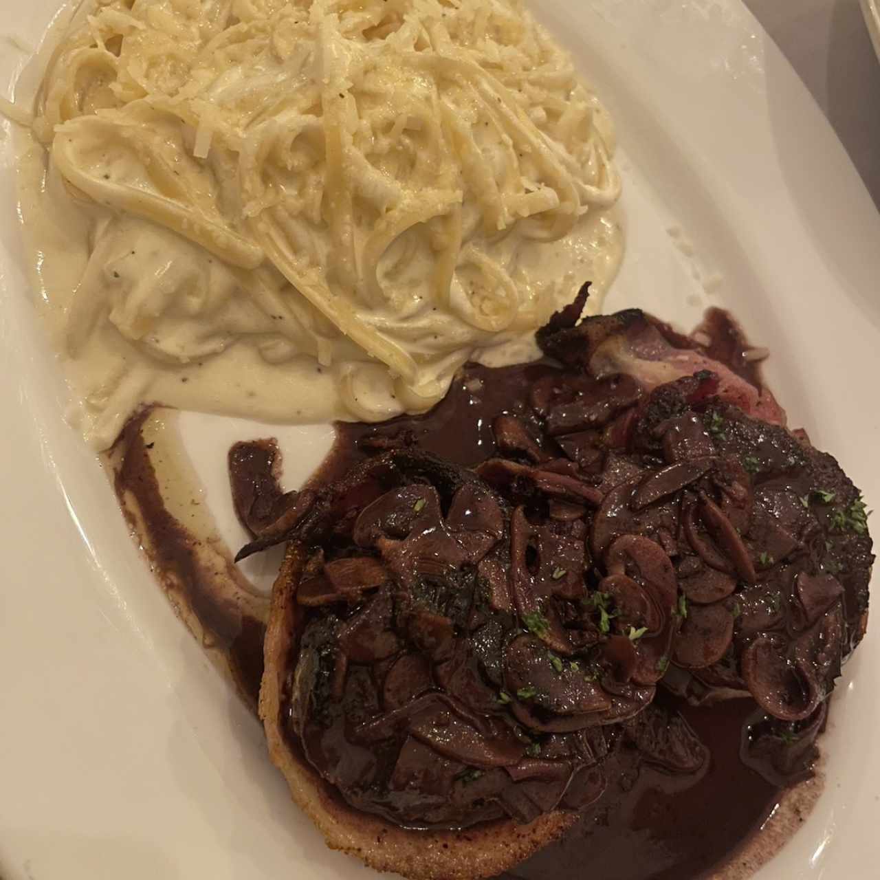 Filetto di Manzo Al Funghi