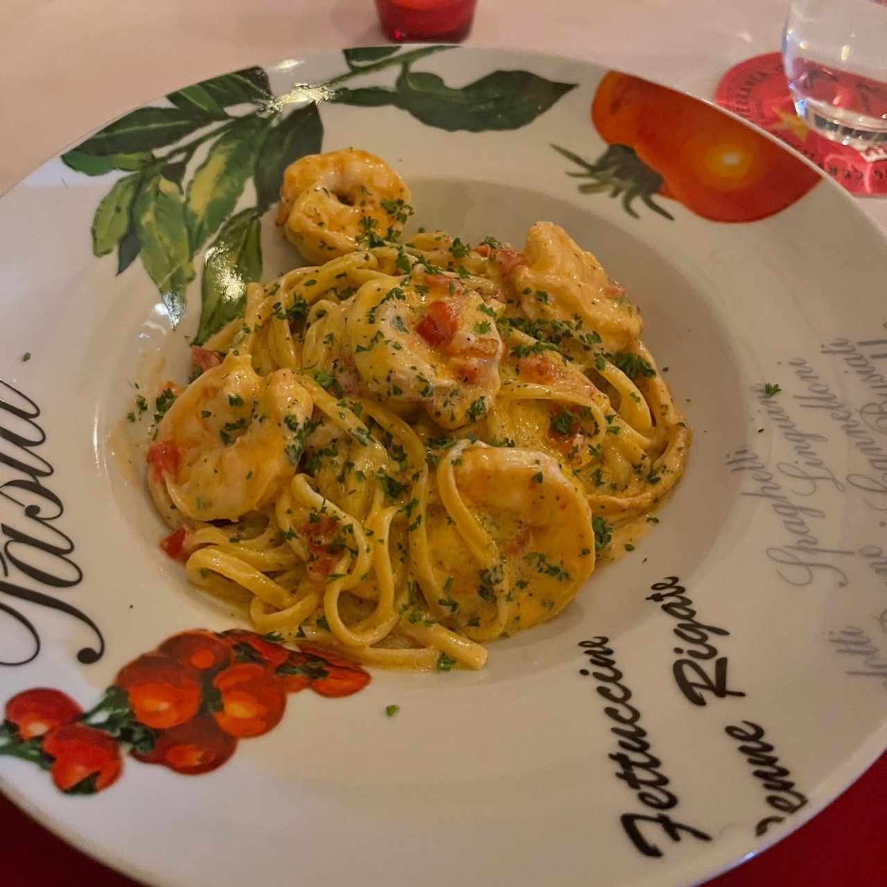 Linguini Alfredo con Pollo