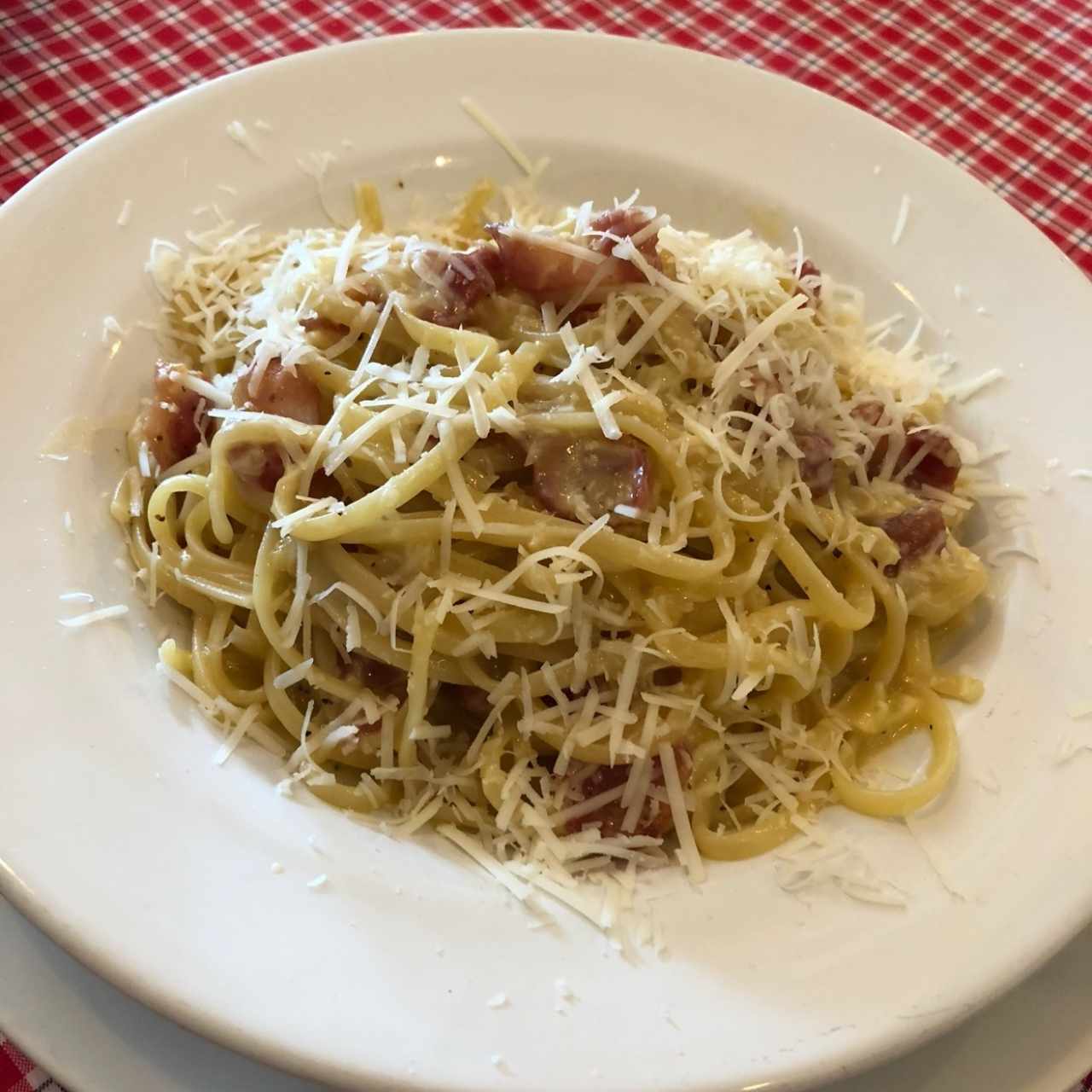 linguini carbonara