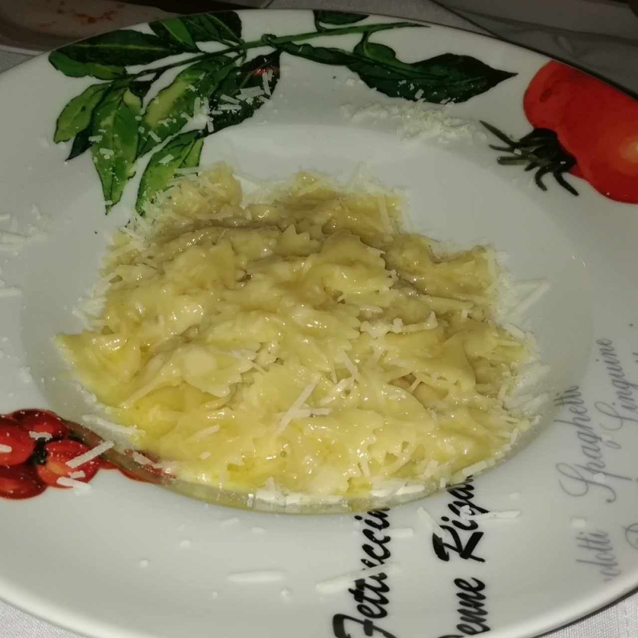 farfalle al burro e parmigiano