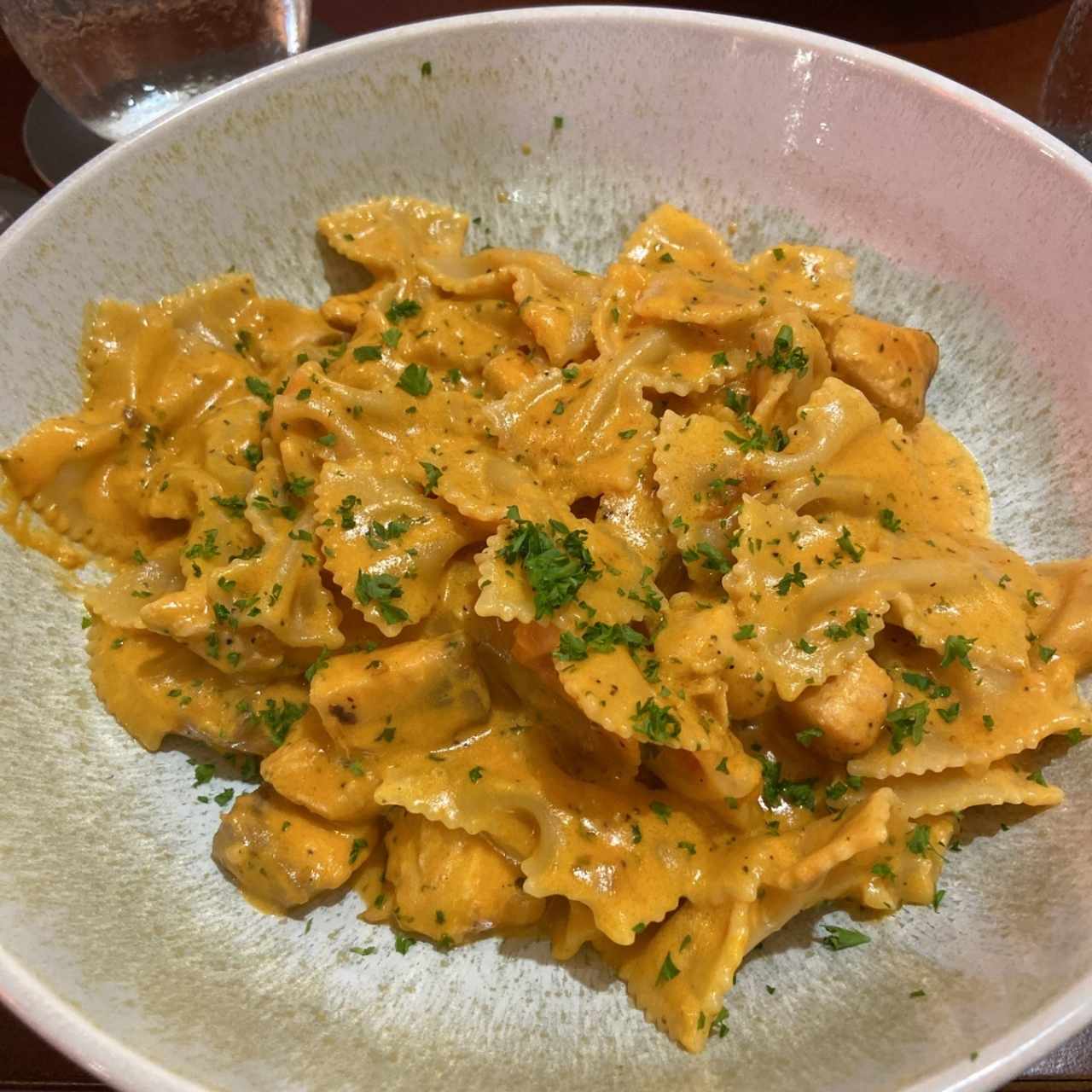 Farfalle Al Salmone e Vodka