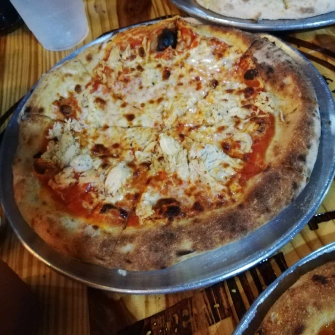 Pizza clásica de pollo 