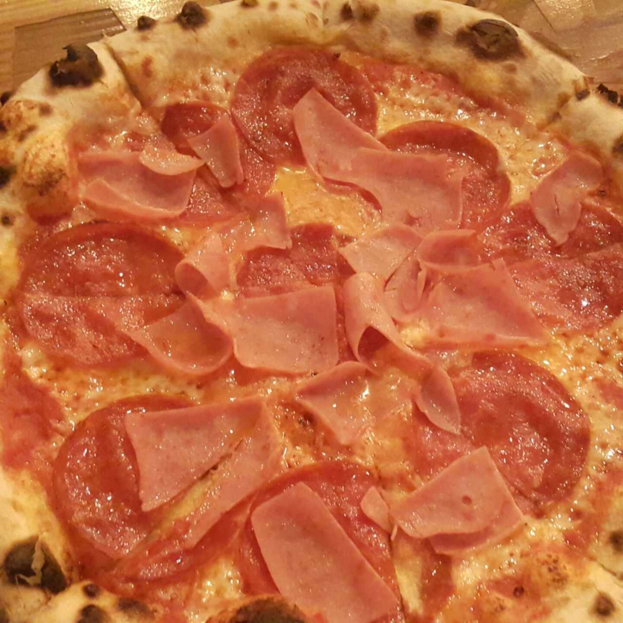 Peperoni con jamón 