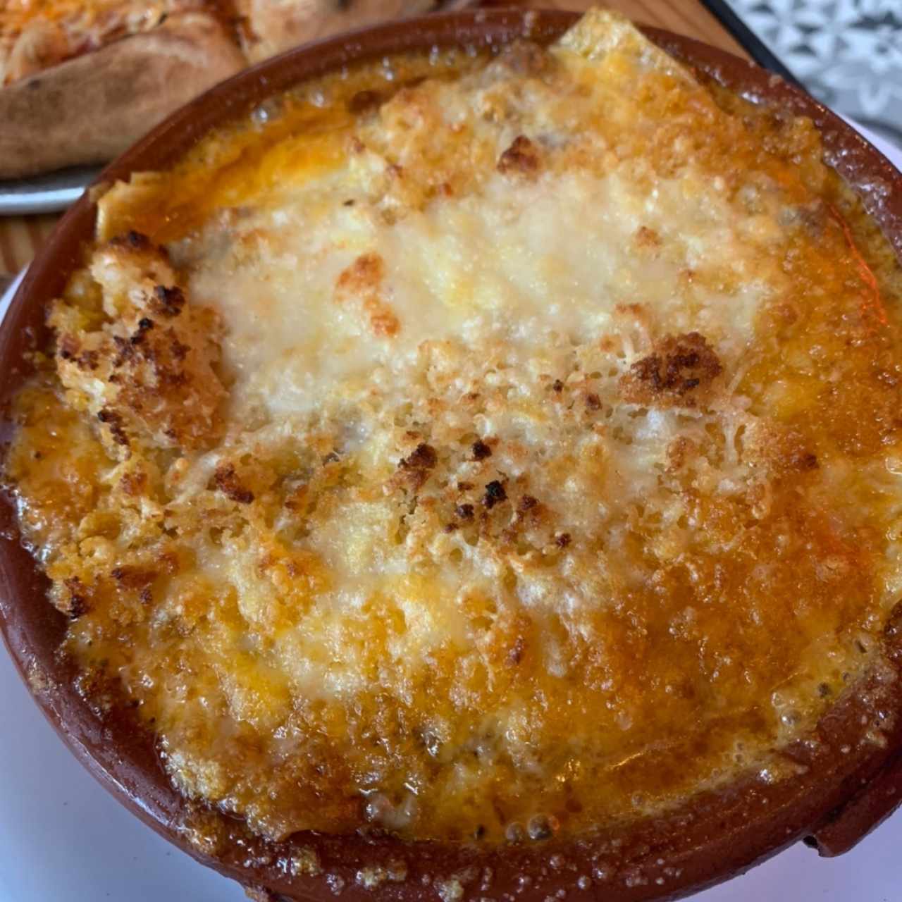 Macarroni & cheese