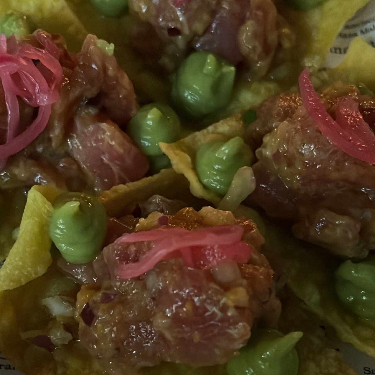 Atún Tartar y Tostadas de Wanton