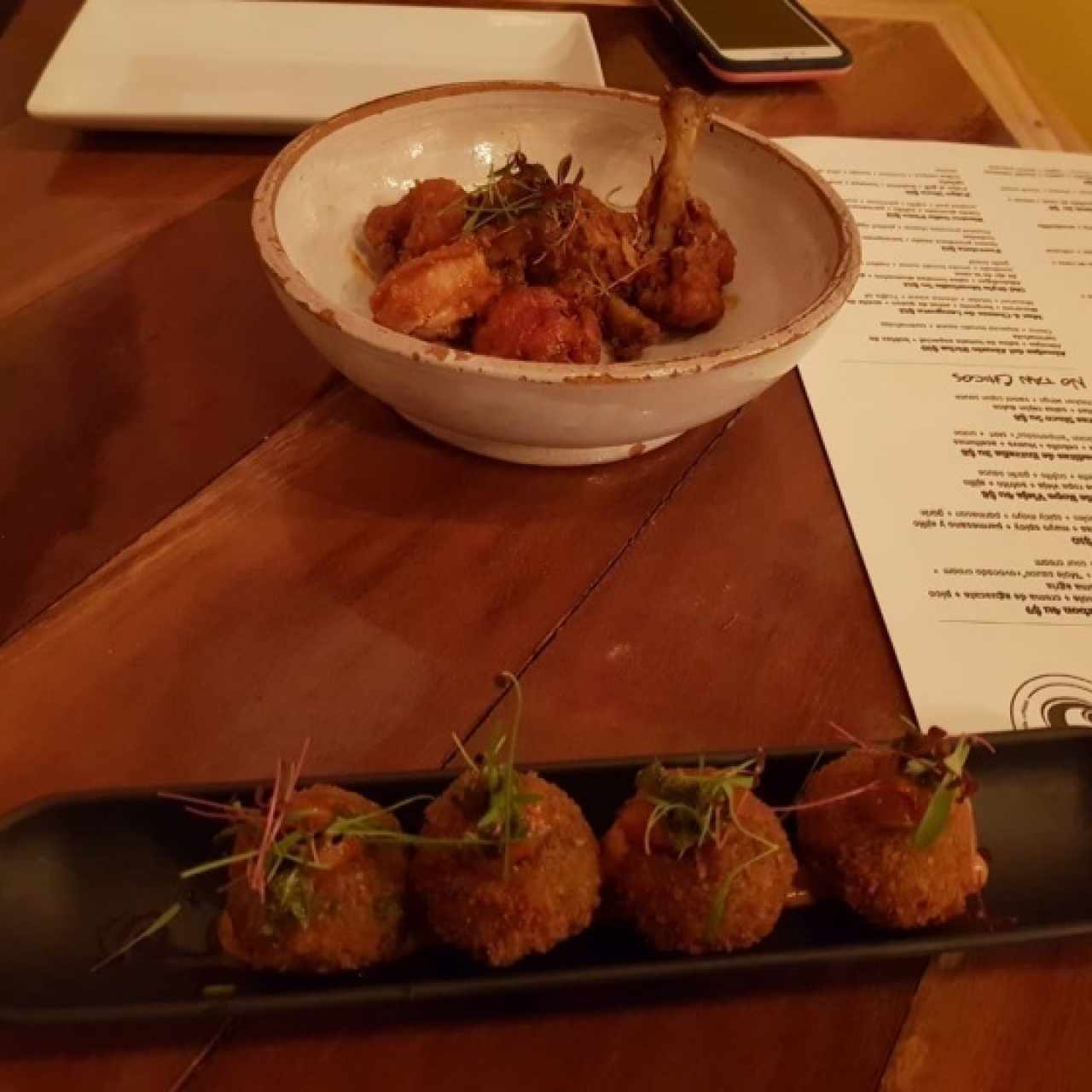 Alitas y Croquetas de Ropa Vieja