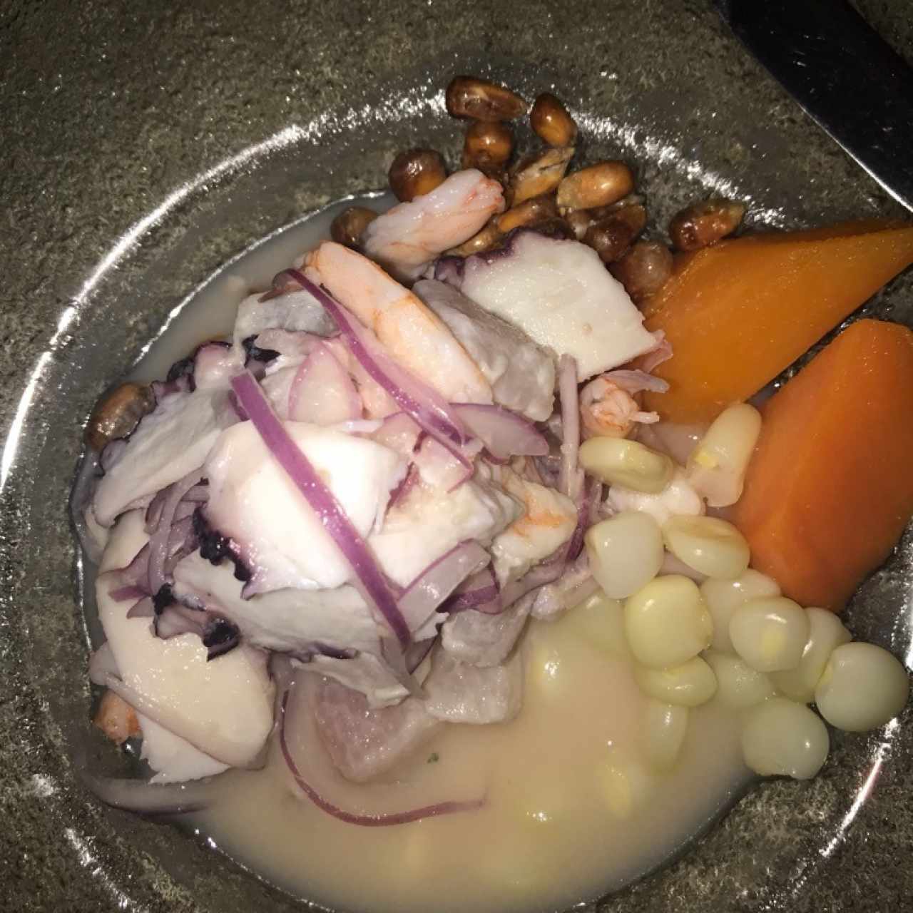 CEBICHE DE PESCADO, PULPO Y CAMARONES