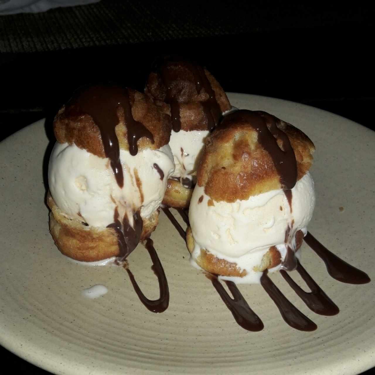 profiteroles