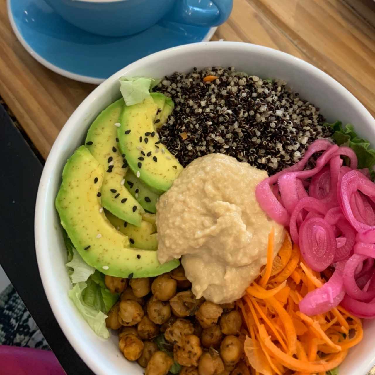 ENSALADAS - QUINOA VEGAN BOWL