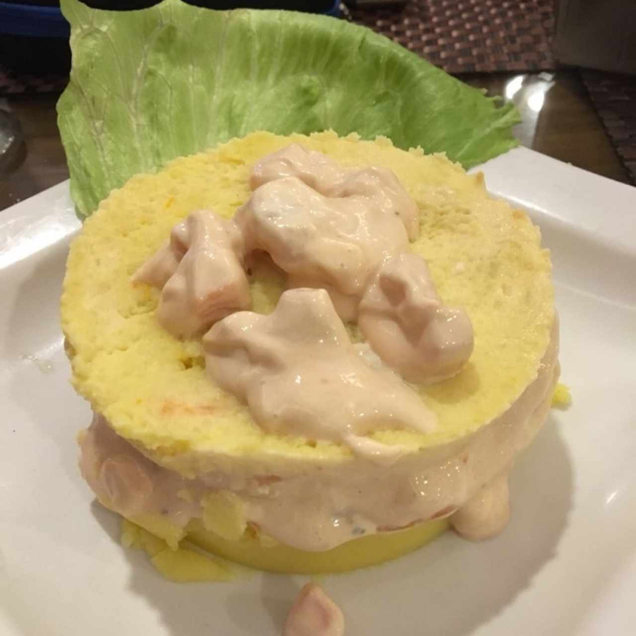 Causa de camarones