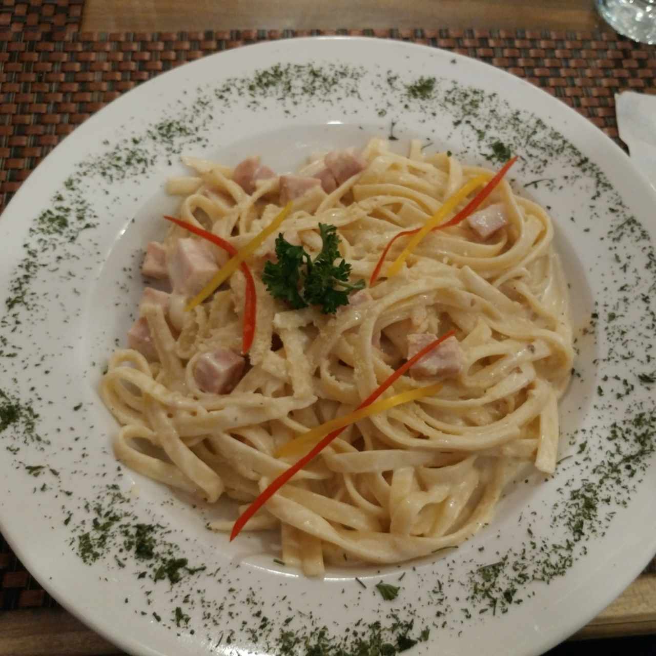 pasta alfredo con jamón