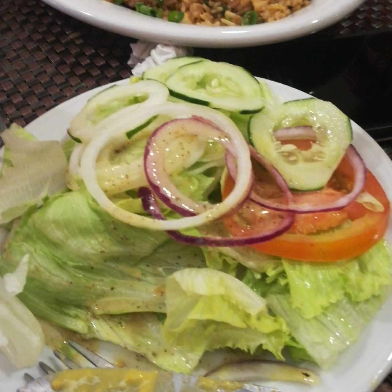 ensalada acompañada