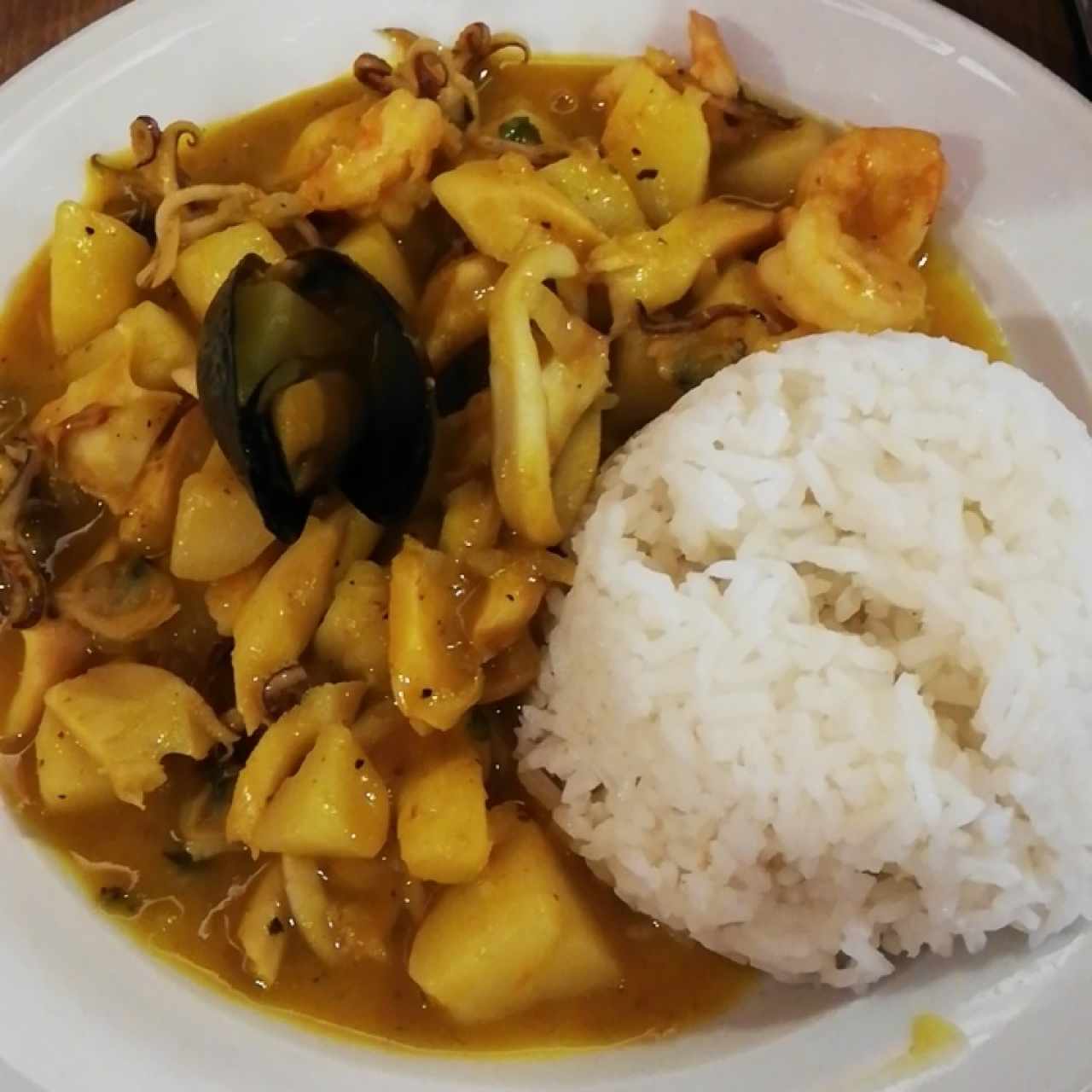 Cau Cau de Mariscos