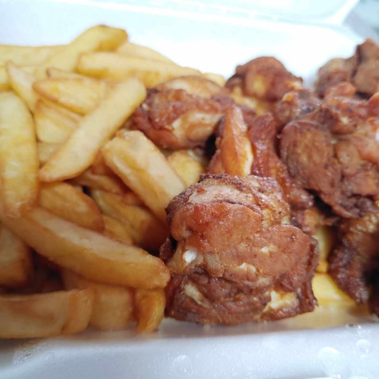 chicharrón de pollo