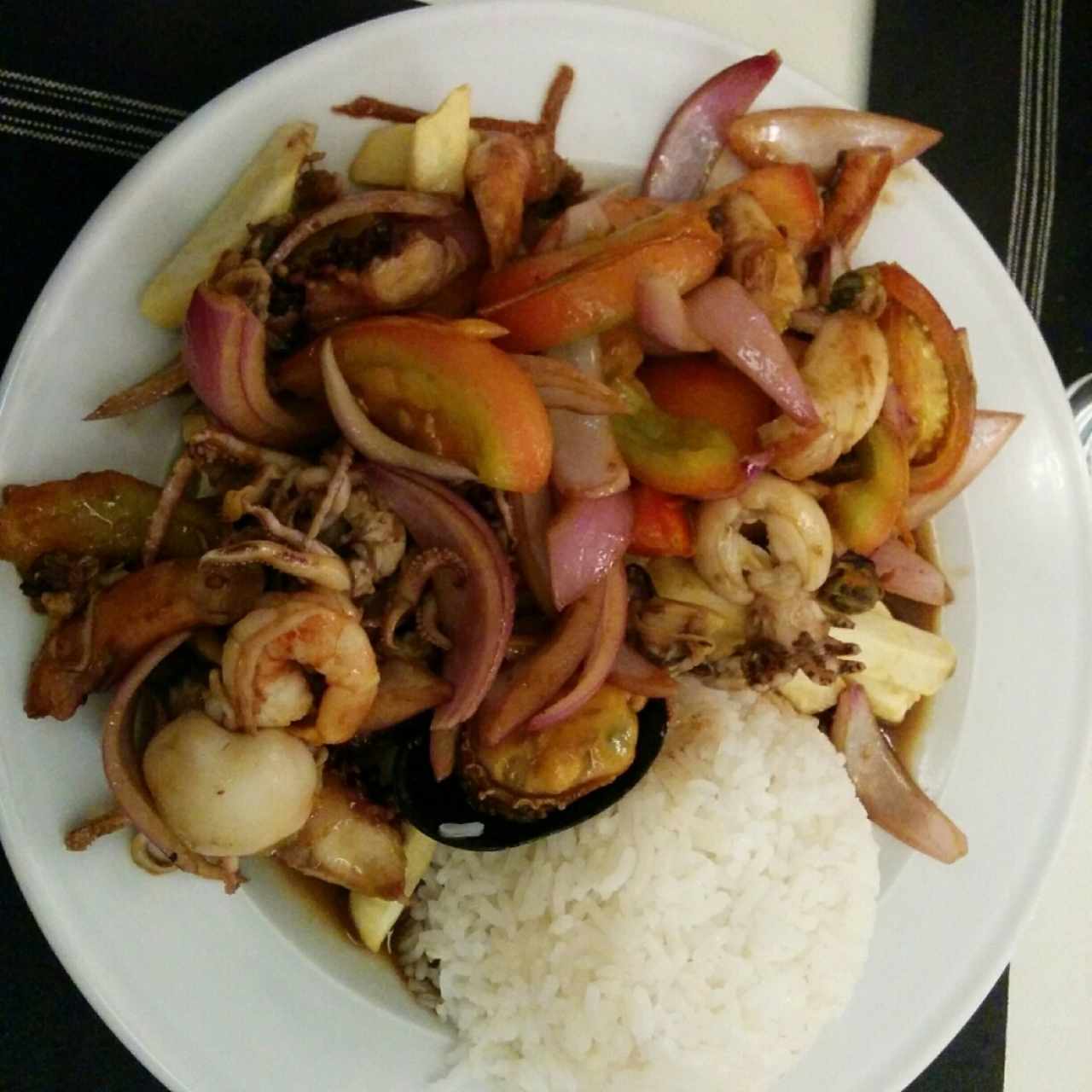 Saltado de Mariscos 