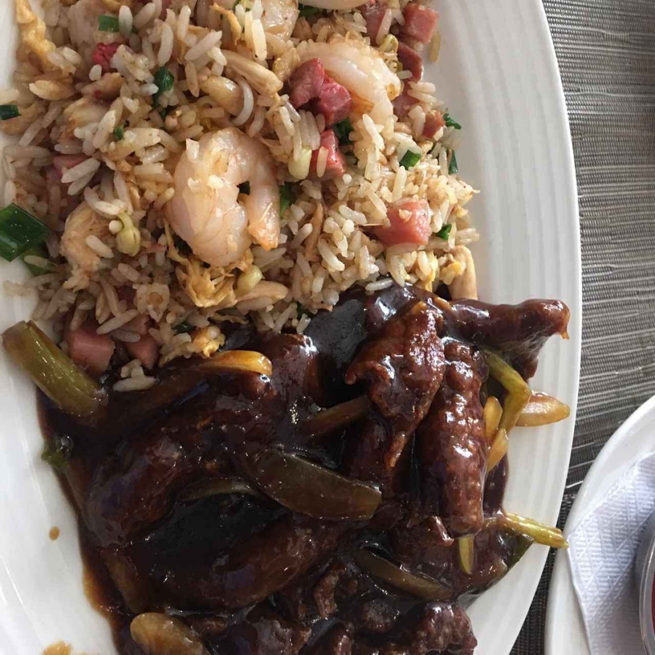 ESTILO MONGOLIAN DE CARNE