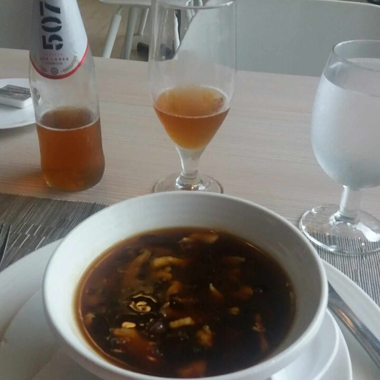 SOPA DE HONGOS CHINOS Y POLLO