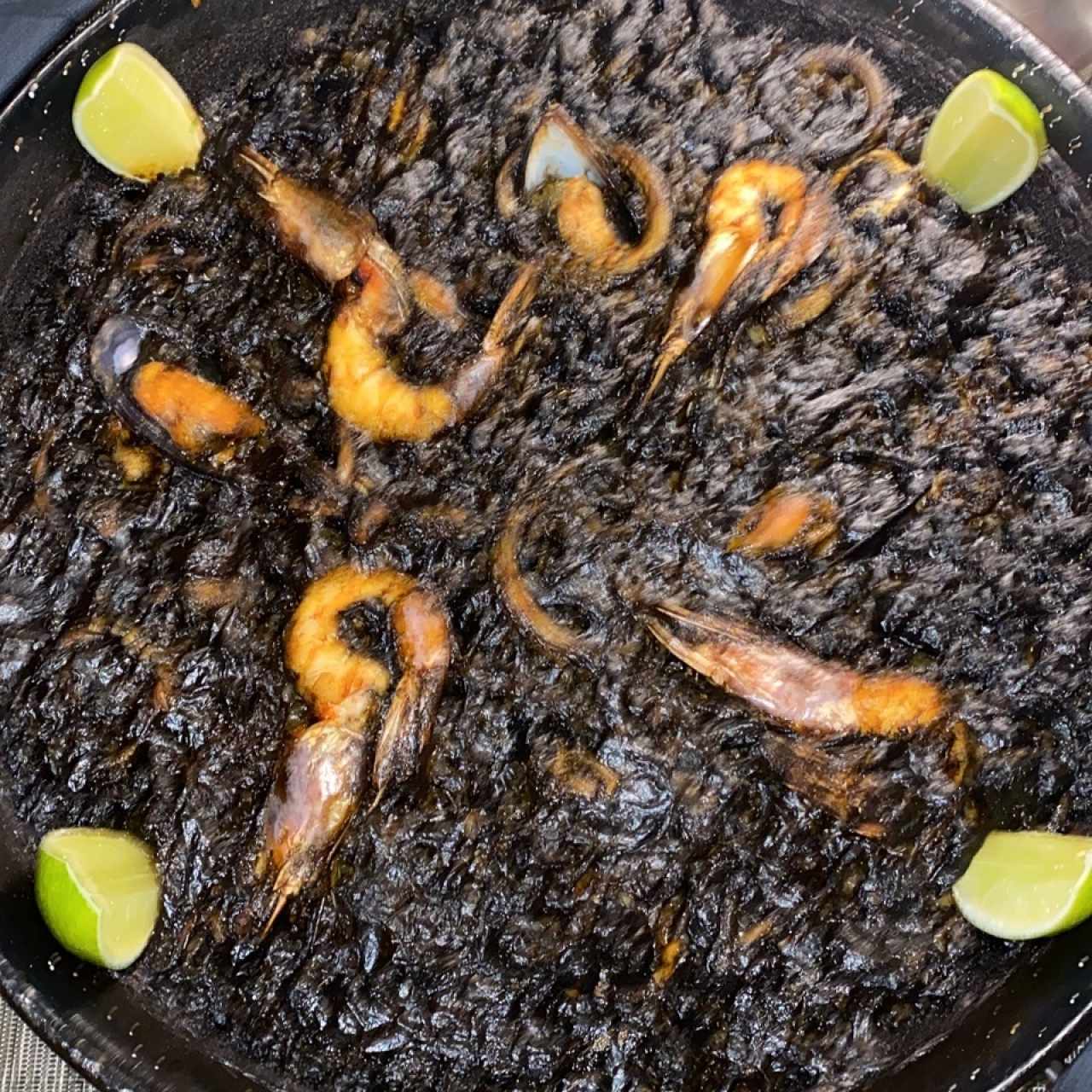 Paellas - Arroz Negro Cascomar