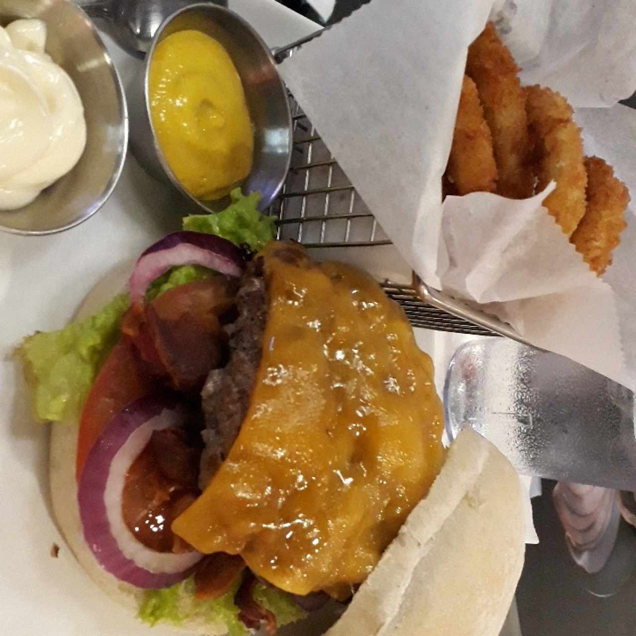 angus cheeseburger