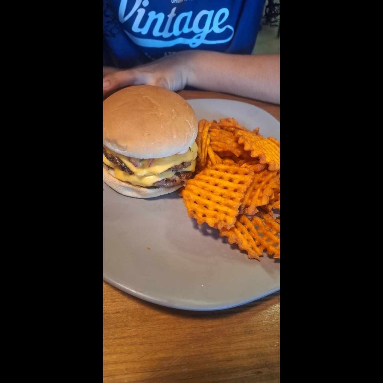 Chese Burgers - Cheese Burger