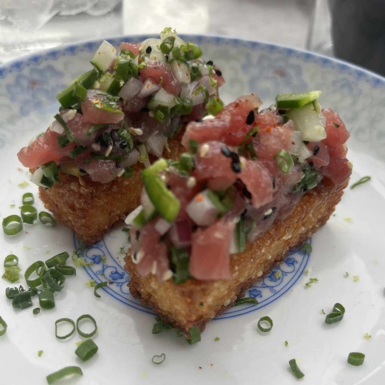 Side Atun