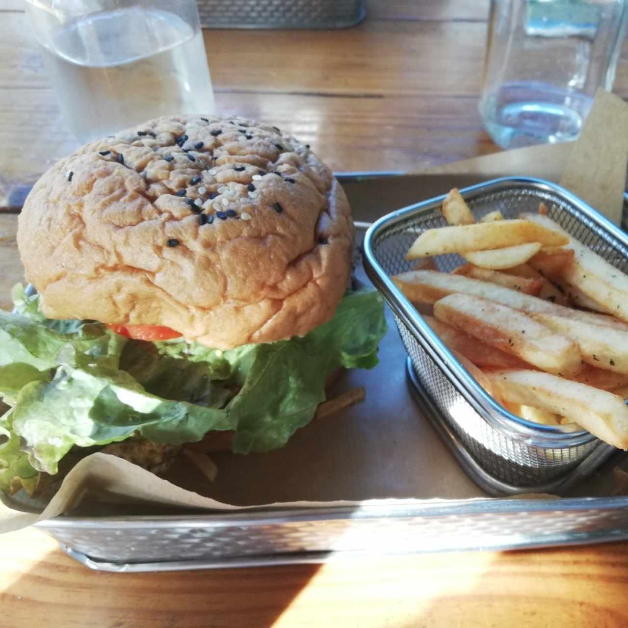 Carrito Burger con papas fritas