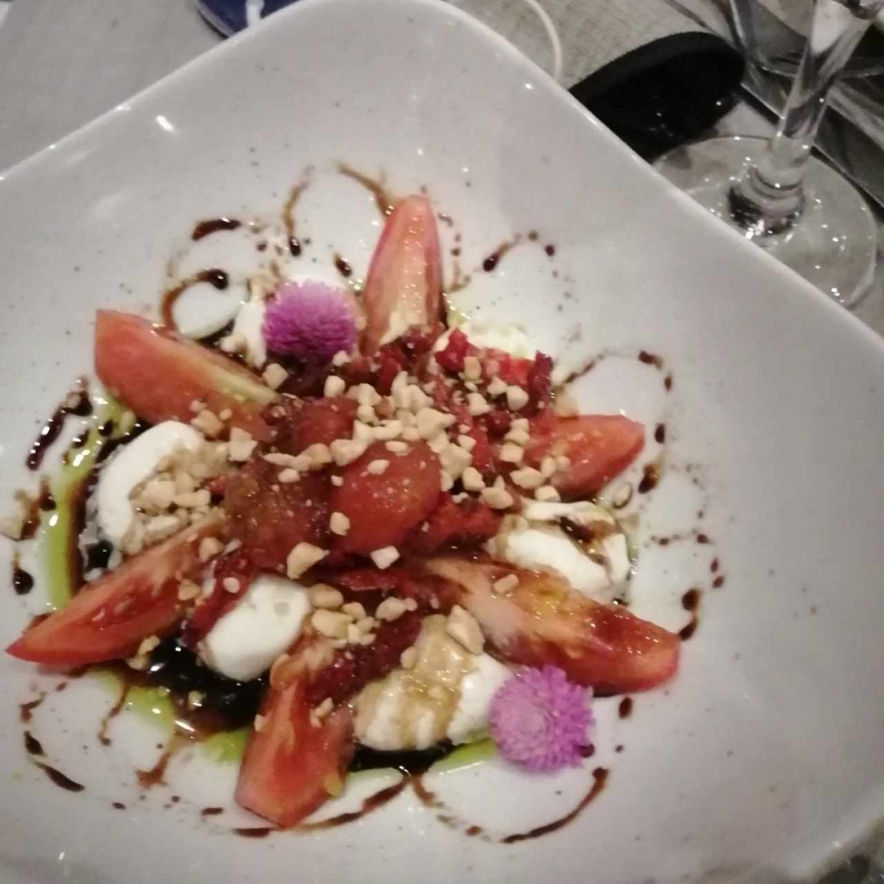 Ensalada de Tomate y Boconccini de Búfala