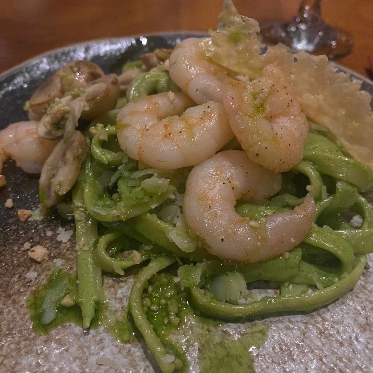 Pasta al Pesto con Camarones