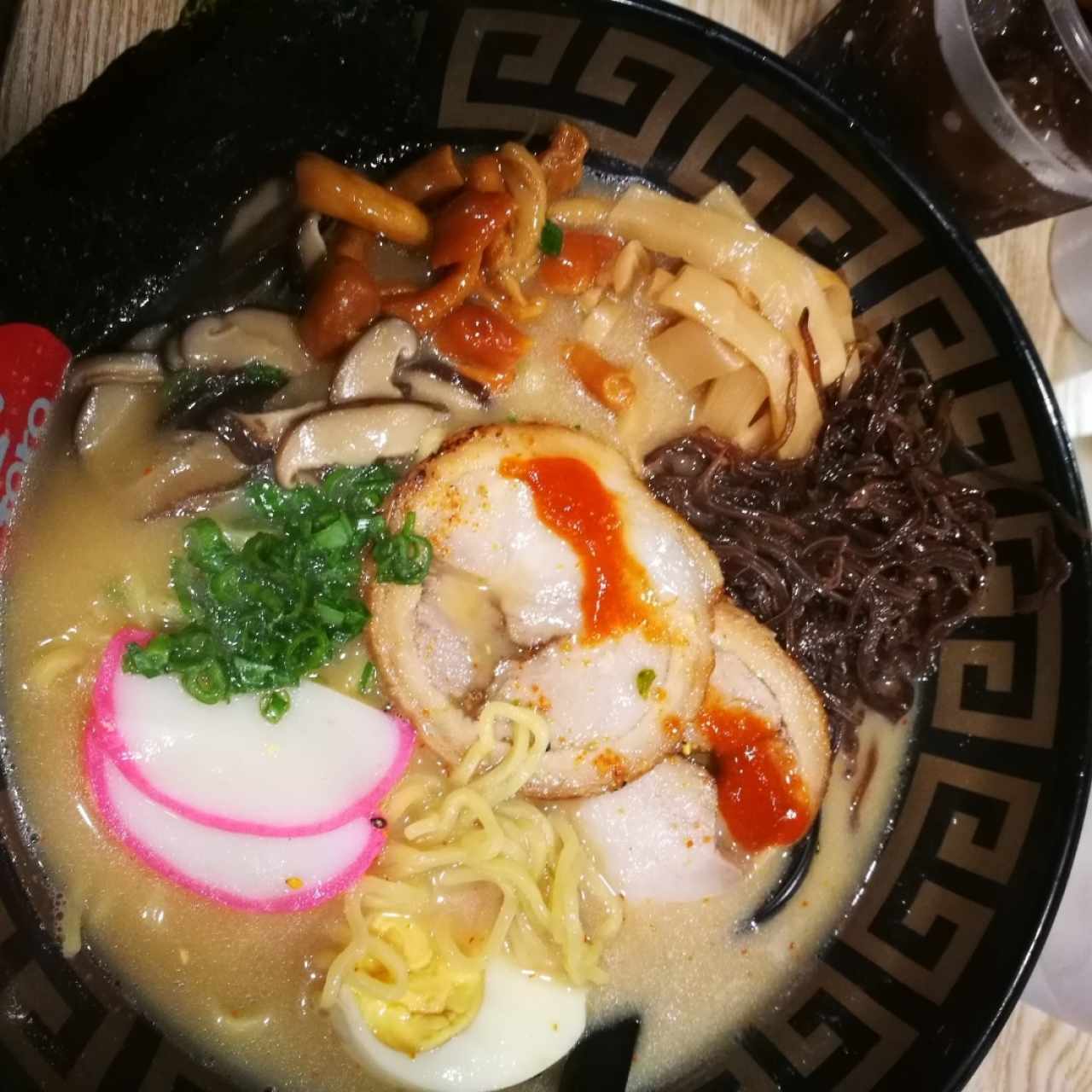 ramen karai tonkotsu