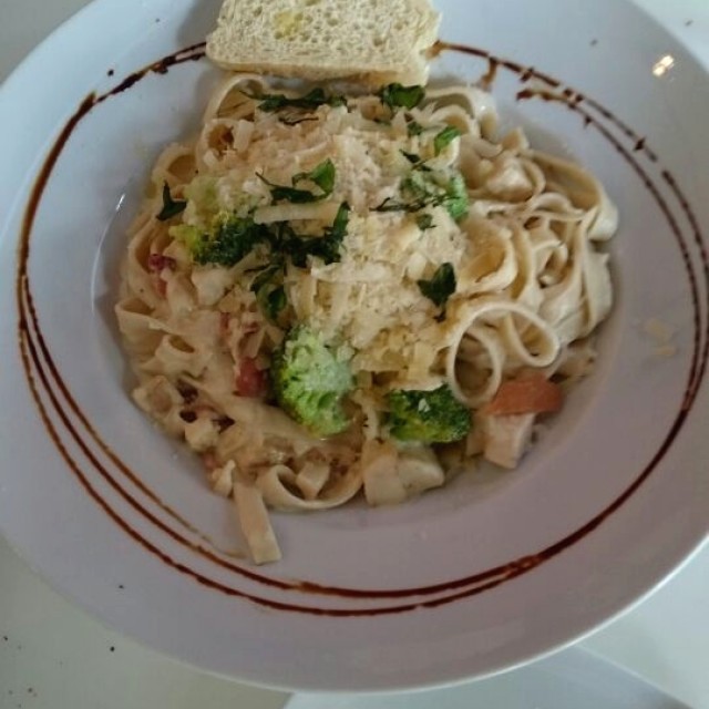 Tallarines carbonara 