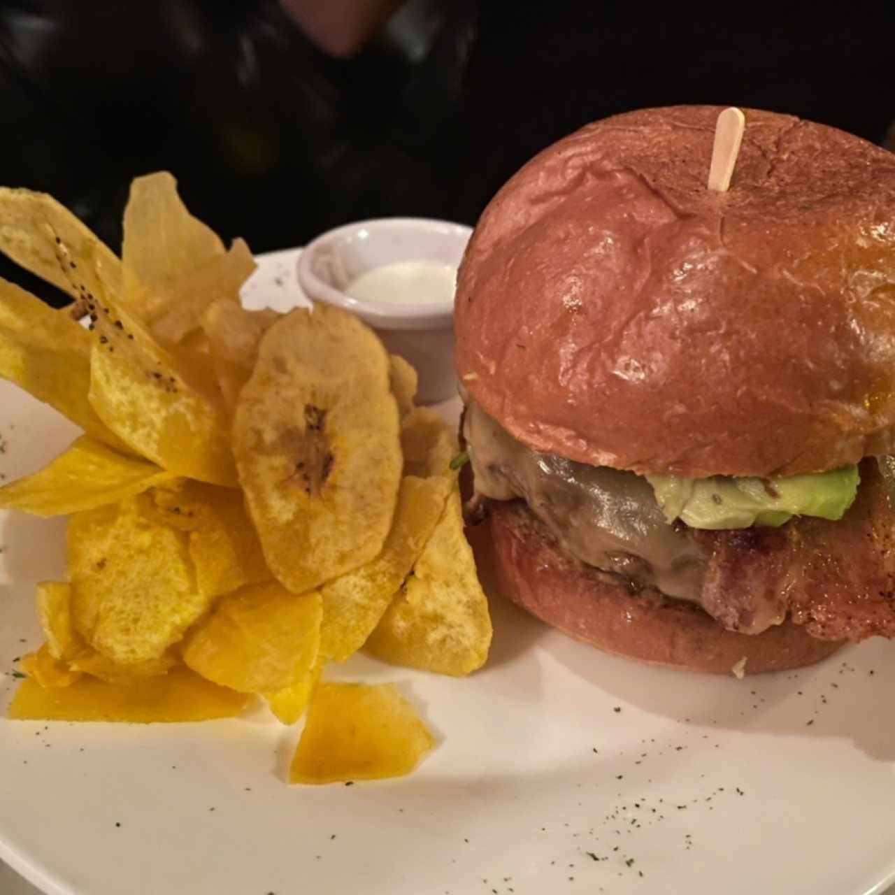 Platos - Rum Bar Burger