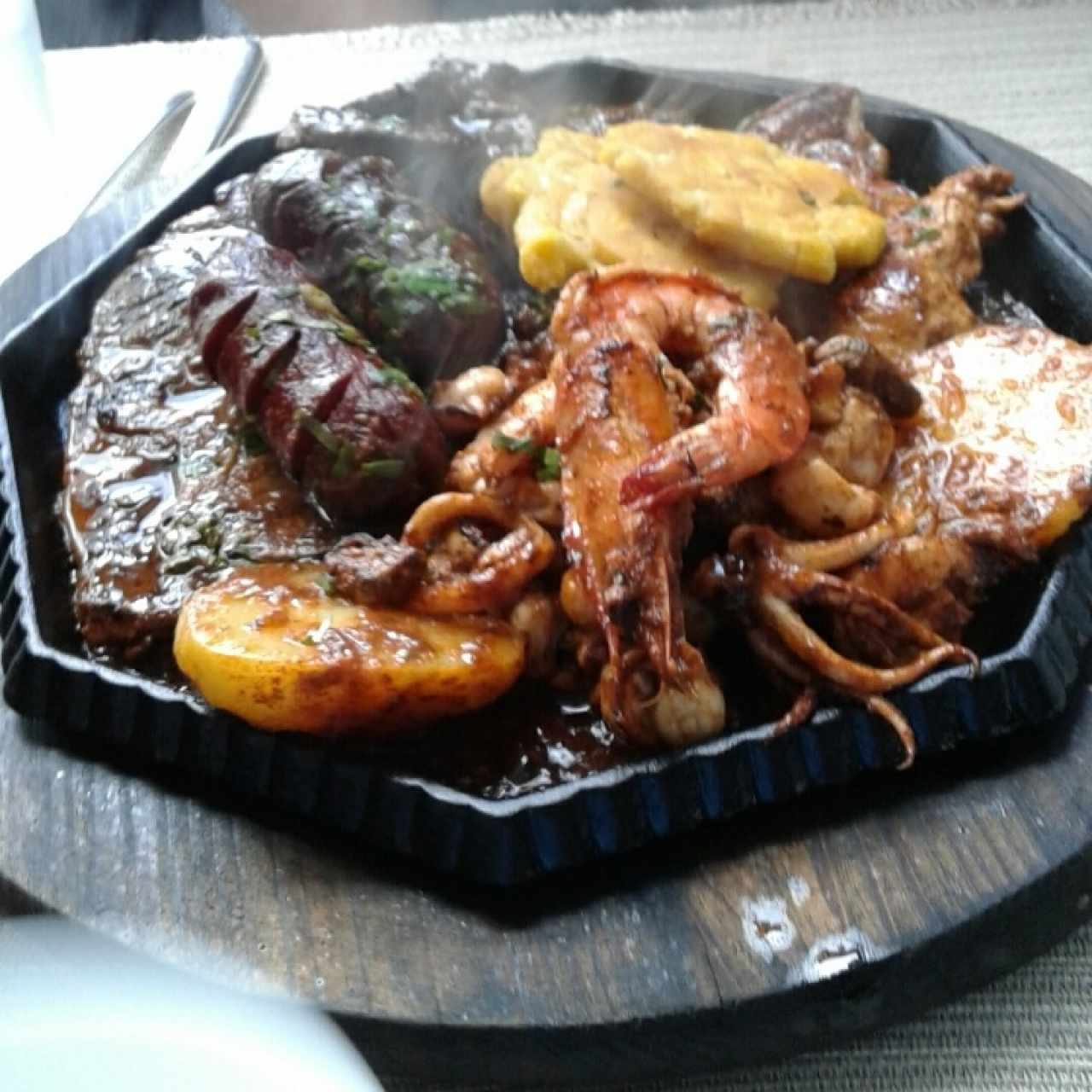 Parrilla tipo Mar y Tierra